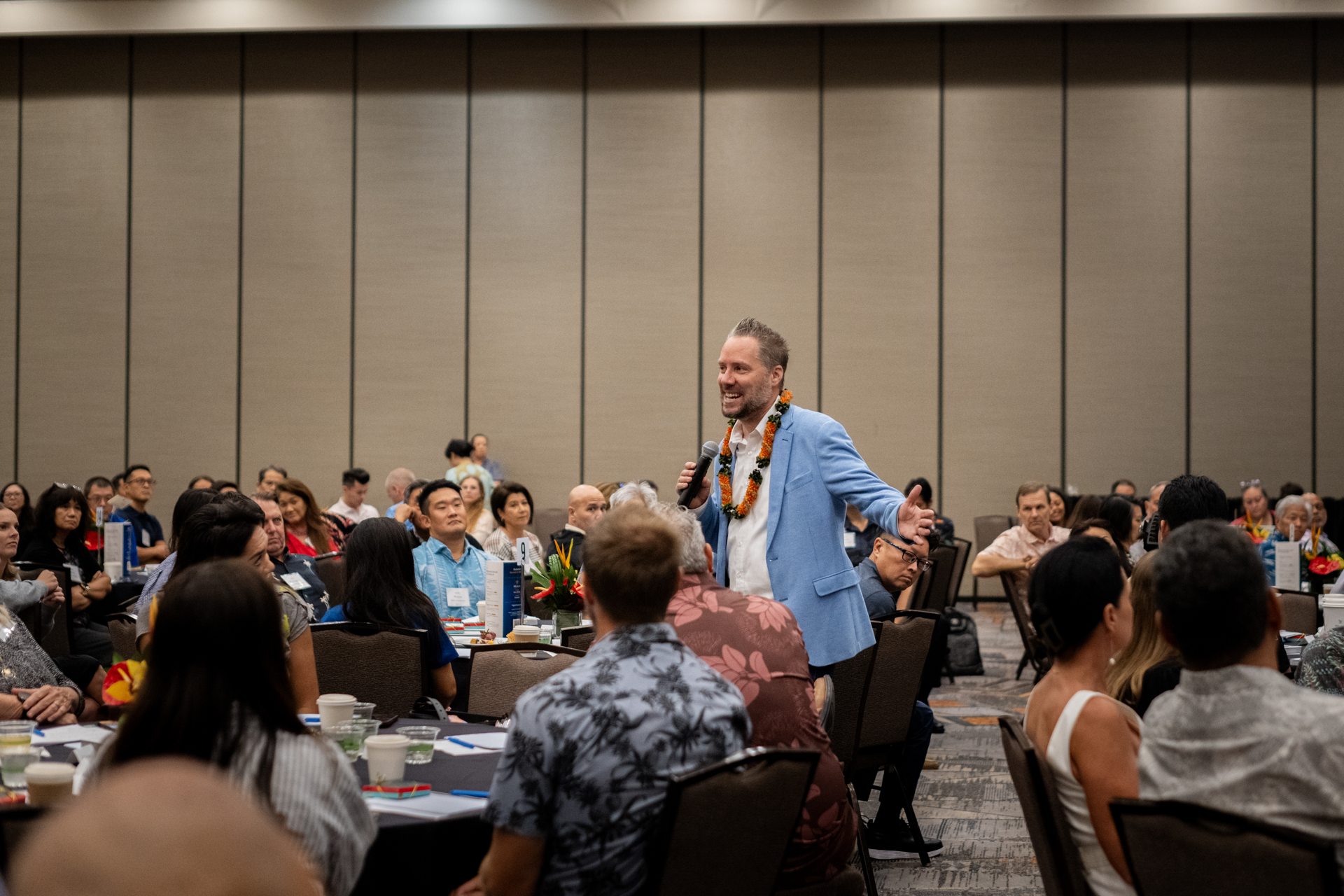 ProService Innovation Summit photo 009 — attendees, sessions, and networking at Hilton Hawaiian Village